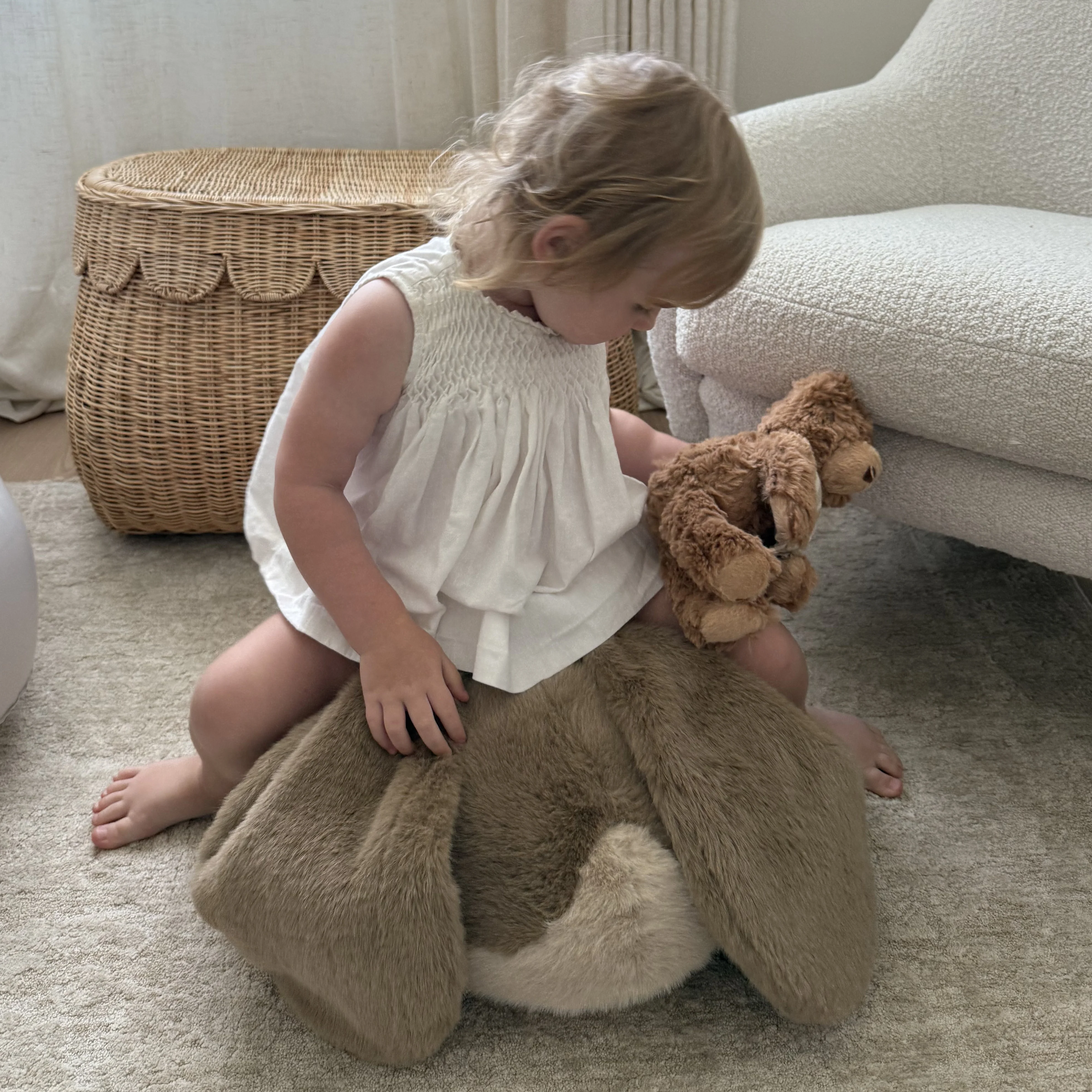 BUNNY POUF - Image 7