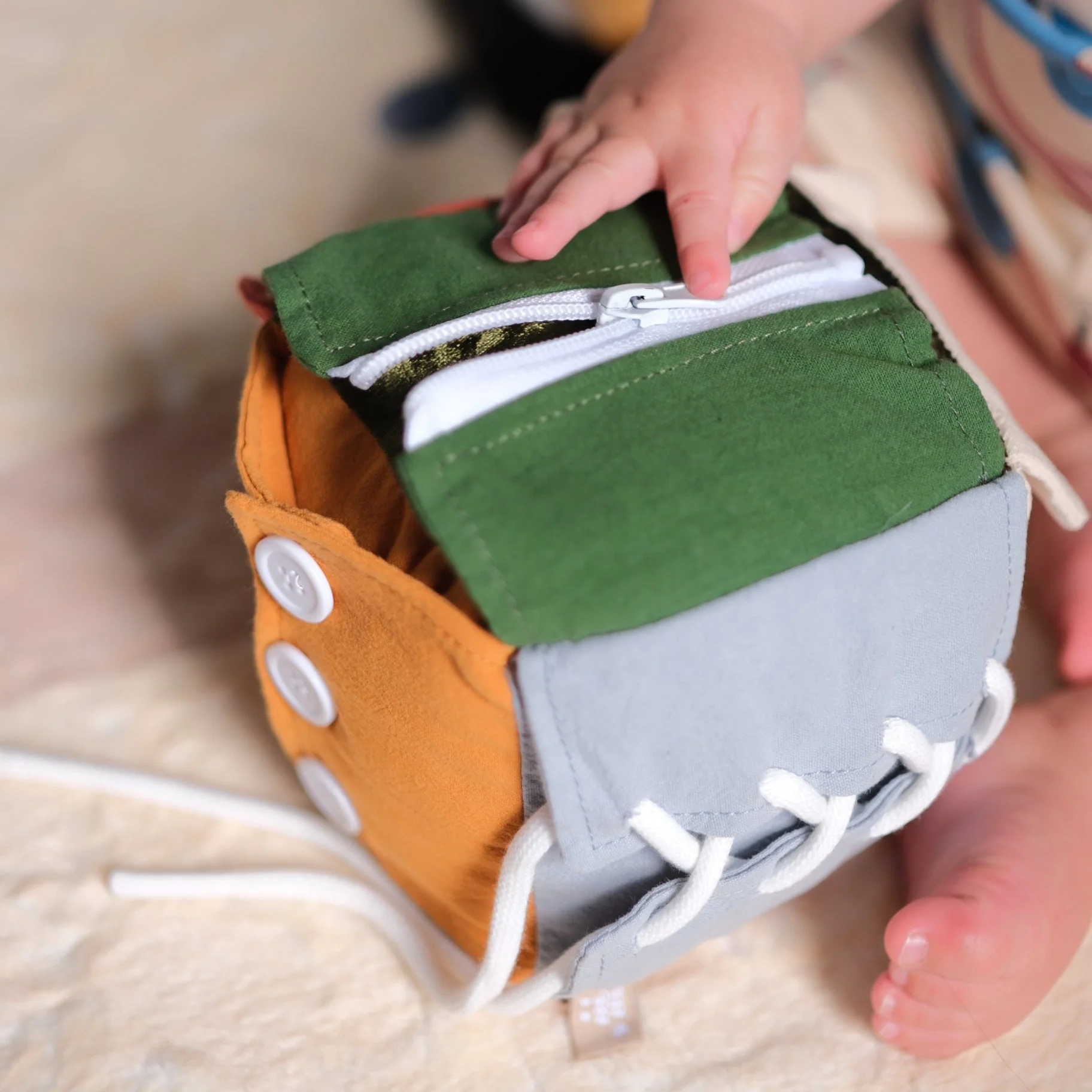 BUSY CUBE - Image 6