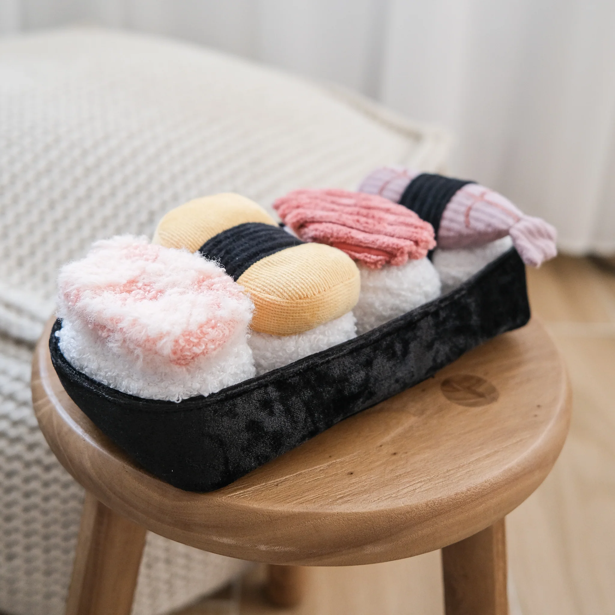 BUSY SUSHI - Image 7