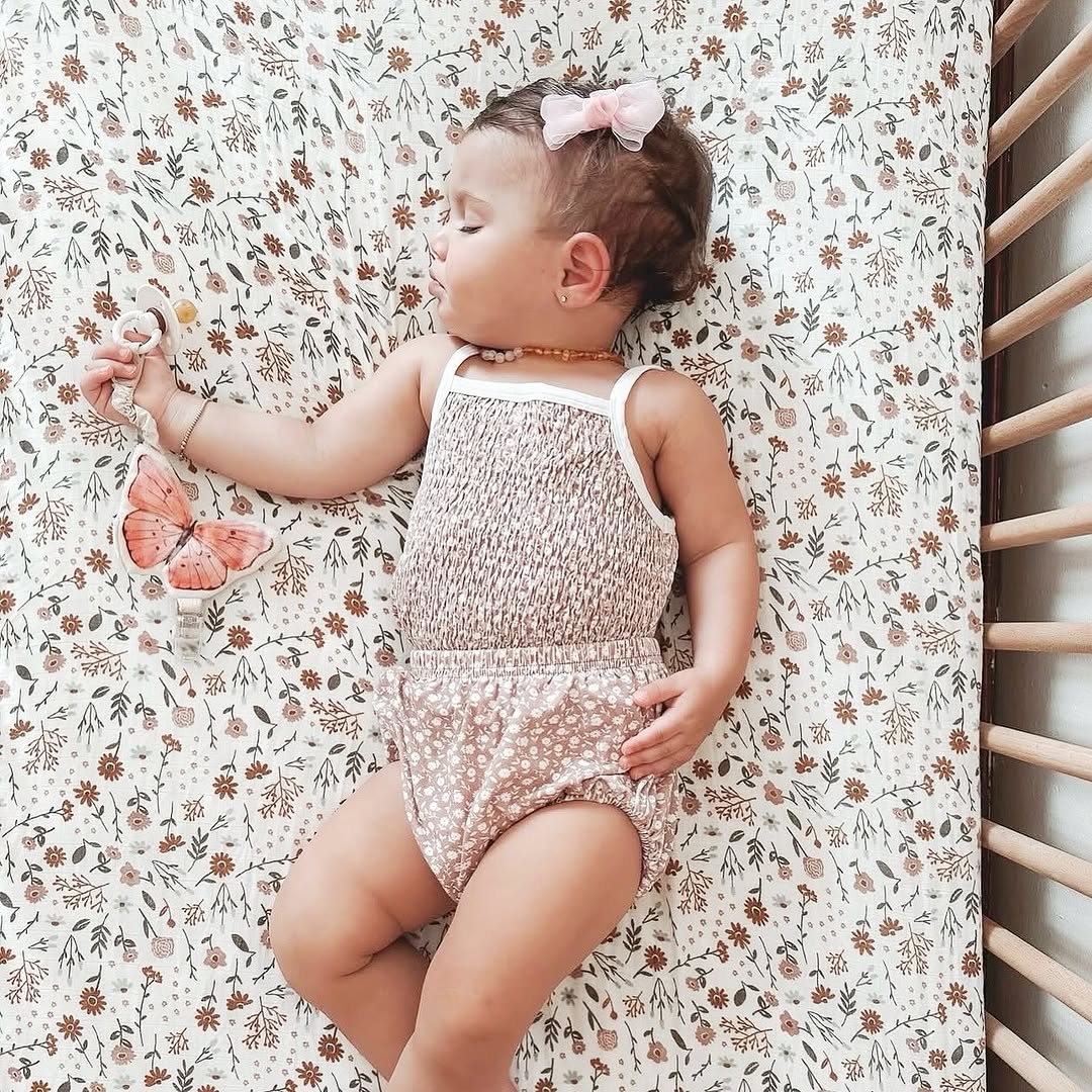 BUTTERFLY PACI FRIENDS - Image 3