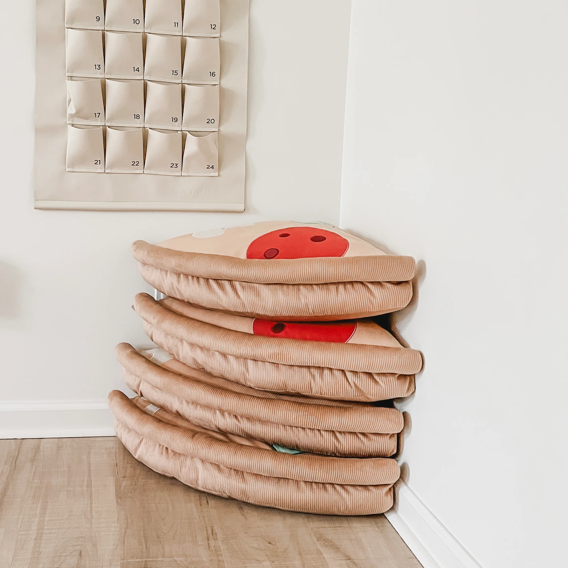 PIZZA FLOOR CUSHIONS - Image 6