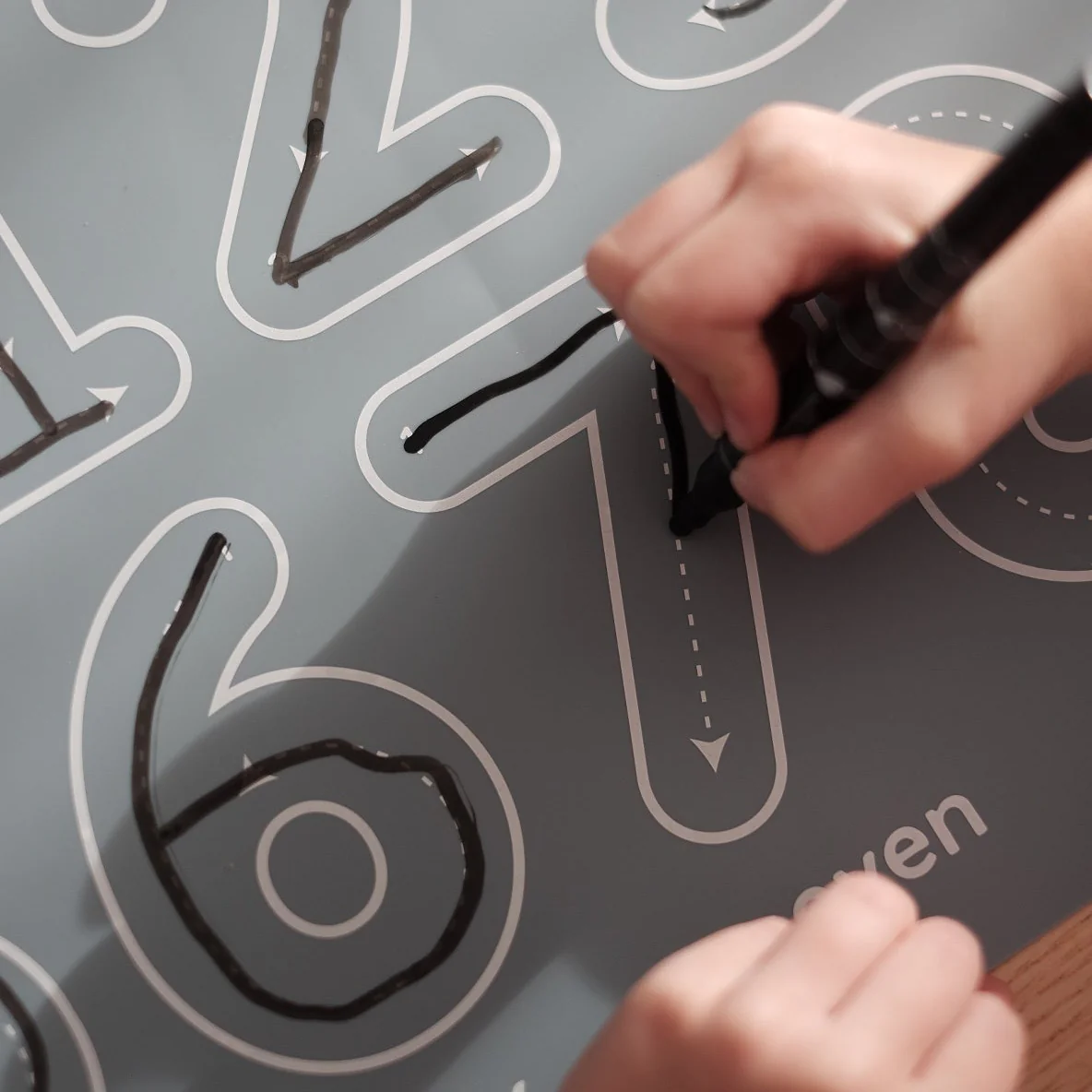Reusable Numbers Coloring Mat - Image 3