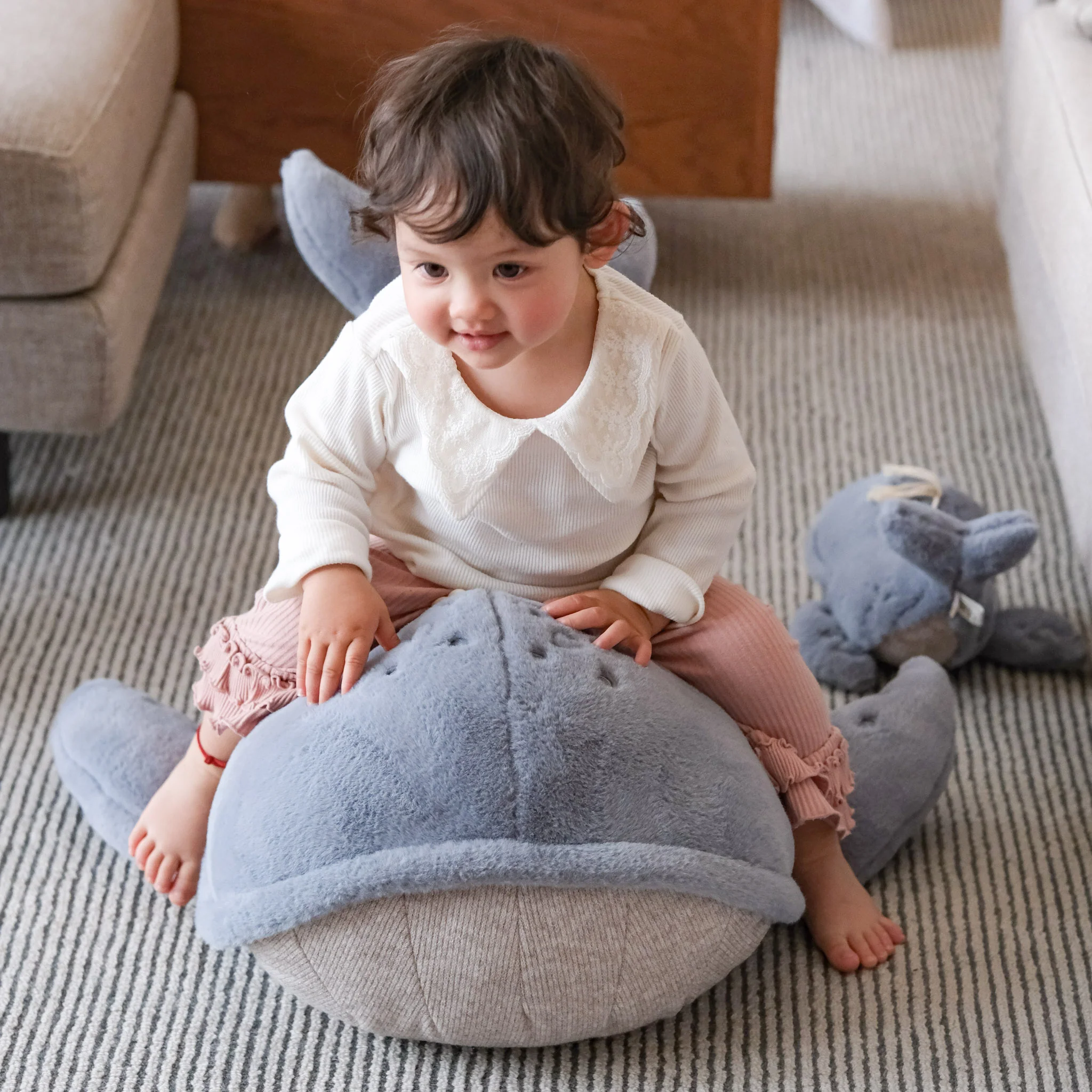 WHALE POUF - Image 7